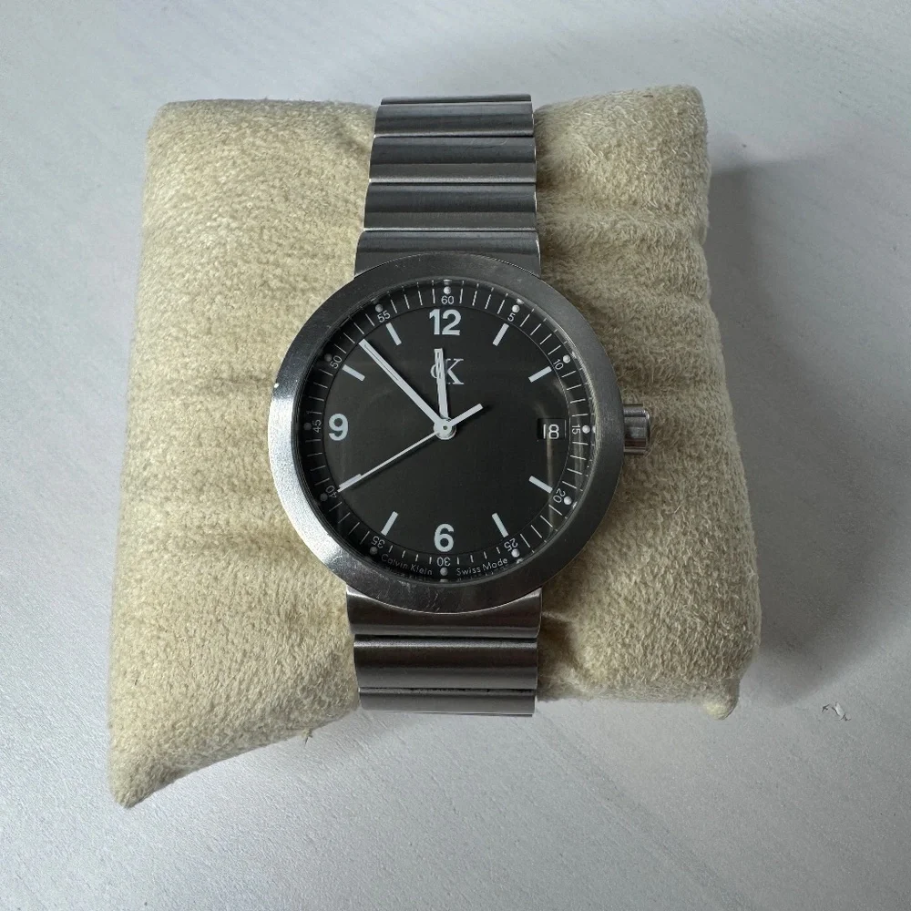 Calvin Klein pre owned